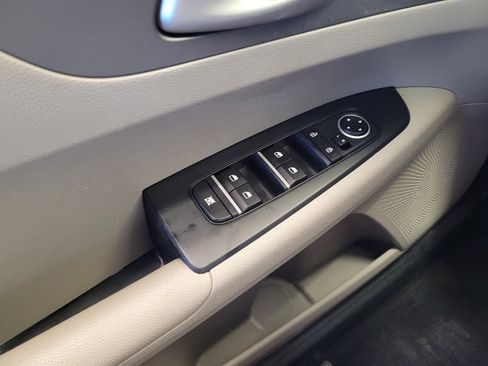 Used 2019 Kia Forte LXS FWD image 27