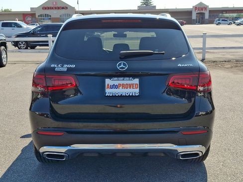 Used 2021 Mercedes-Benz GLC 300 4MATIC w/ Premium Package image 5