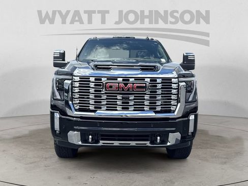 Used 2025 GMC Sierra 2500 Denali w/ Denali Reserve Package AWD/4WD image 8