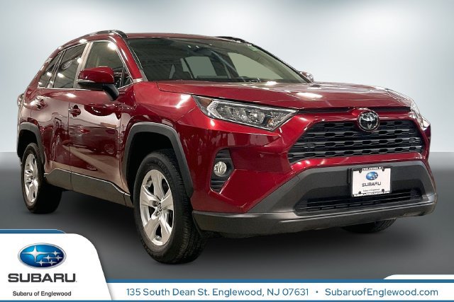 Used 2019 Toyota RAV4 XLE w/ Convenience Package AWD/4WD image 1