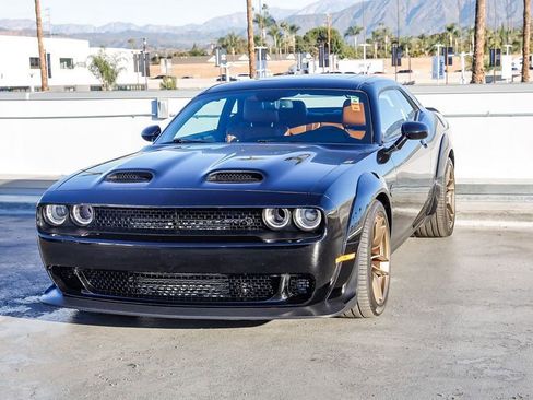 Used 2023 Dodge Challenger SRT Hellcat image 4