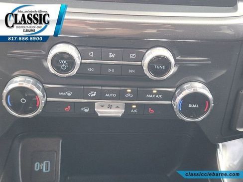 Used 2022 Ford F150 XLT w/ Equipment Group 302A High image 20