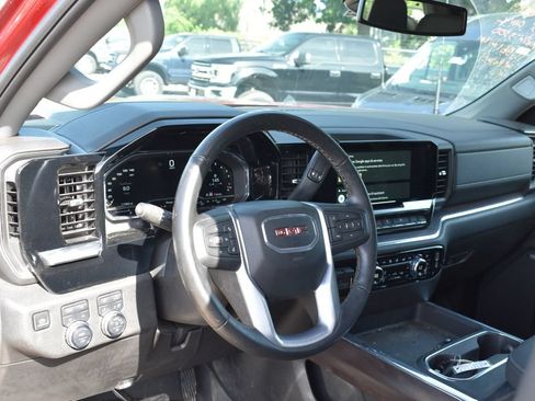 Used 2025 GMC Sierra 3500 SLT w/ SLT Premium Package AWD/4WD image 9