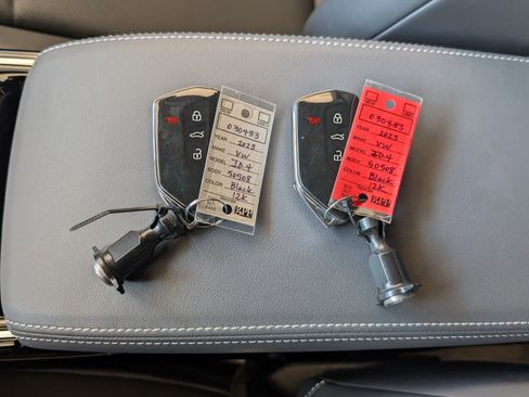 Used 2023 Volkswagen ID.4 Pro S image 36