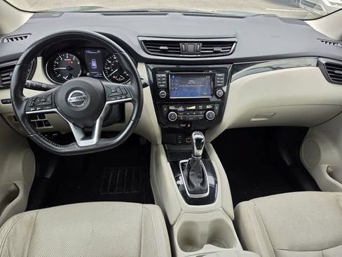 Used 2017 Nissan Rogue Sport SL FWD image 8
