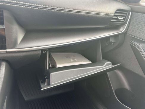 Certified 2023 Nissan Rogue SV image 33