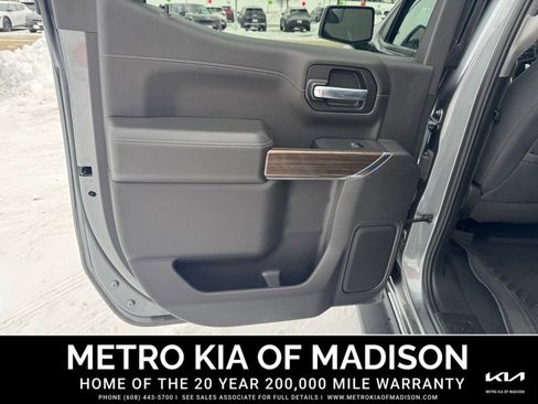 Used 2020 Chevrolet Silverado 1500 RST image 31