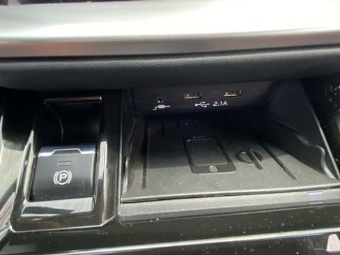 Used 2022 Subaru Outback Limited AWD/4WD image 29