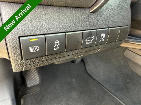 Used 2023 Toyota Camry SE FWD image 13