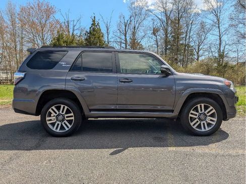 Used 2022 Toyota 4Runner TRD Sport w/ Technology Package AWD/4WD image 4