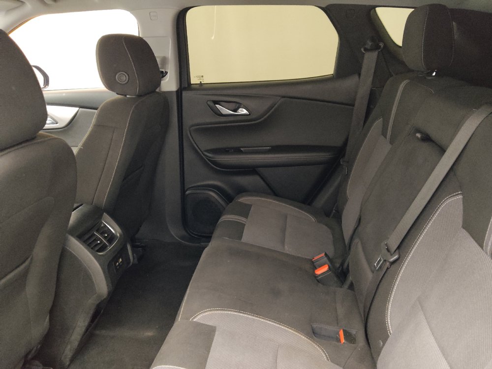 Used 2025 Chevrolet Blazer LT w/ Convenience Package FWD image 18