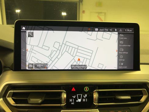 Used 2025 BMW X4 xDrive30i image 24