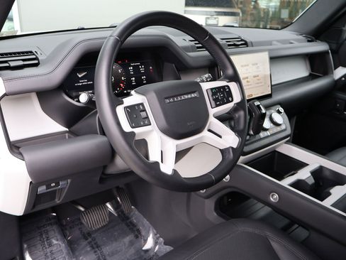 Certified 2025 Land Rover Defender 110 S AWD/4WD image 15