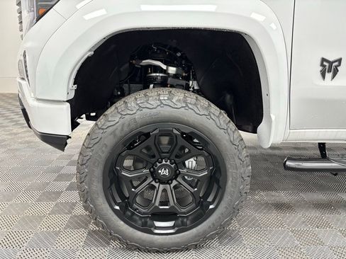 New 2025 GMC Sierra 1500 AT4 w/ AT4 Premium Package image 15