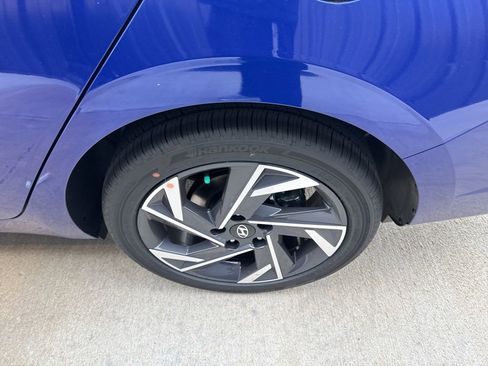 New 2026 Hyundai Elantra Limited image 13