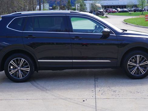 Used 2019 Volkswagen Tiguan SEL image 6