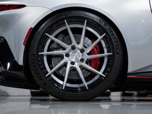 Used 2019 Aston Martin V8 Vantage Coupe RWD image 40