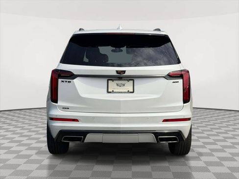 Used 2023 Cadillac XT6 Premium Luxury w/ LPO, Floor Liner Package AWD/4WD image 5