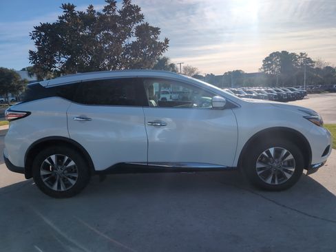 Used 2018 Nissan Murano SL image 11