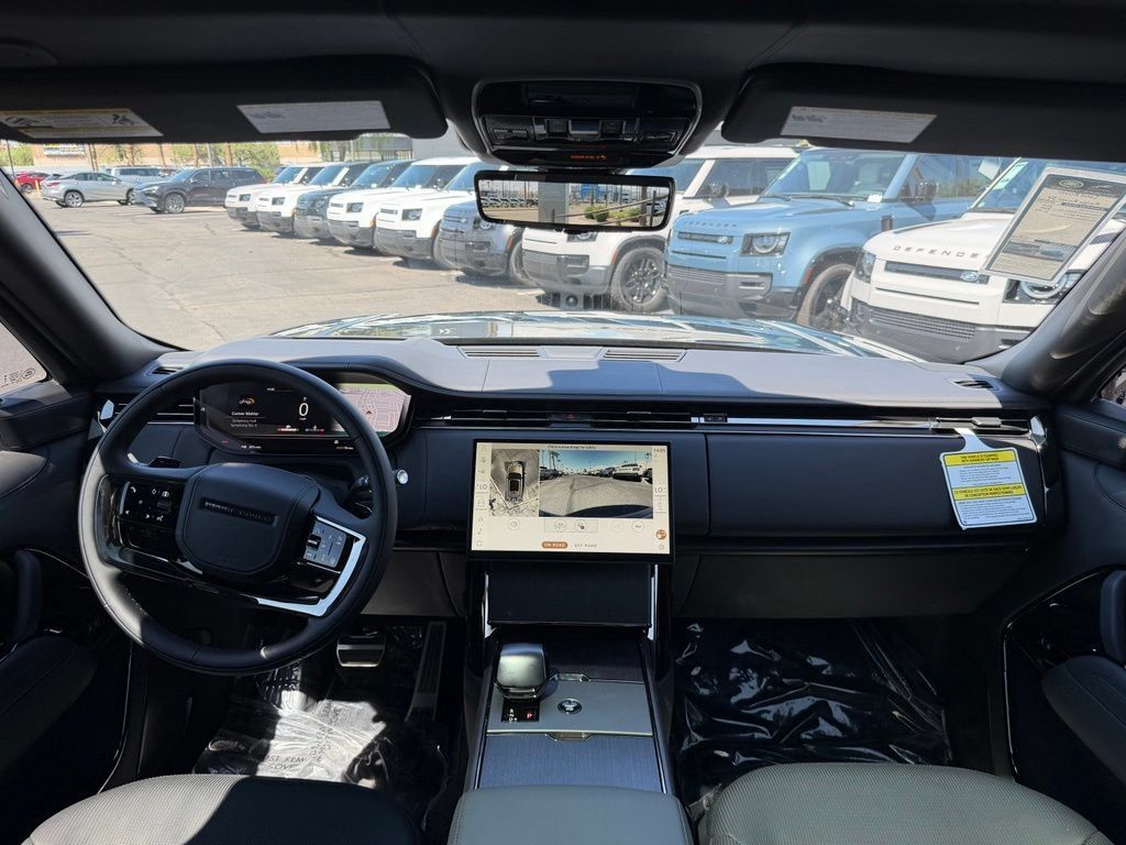 New 2026 Land Rover Range Rover SV AWD/4WD image 9