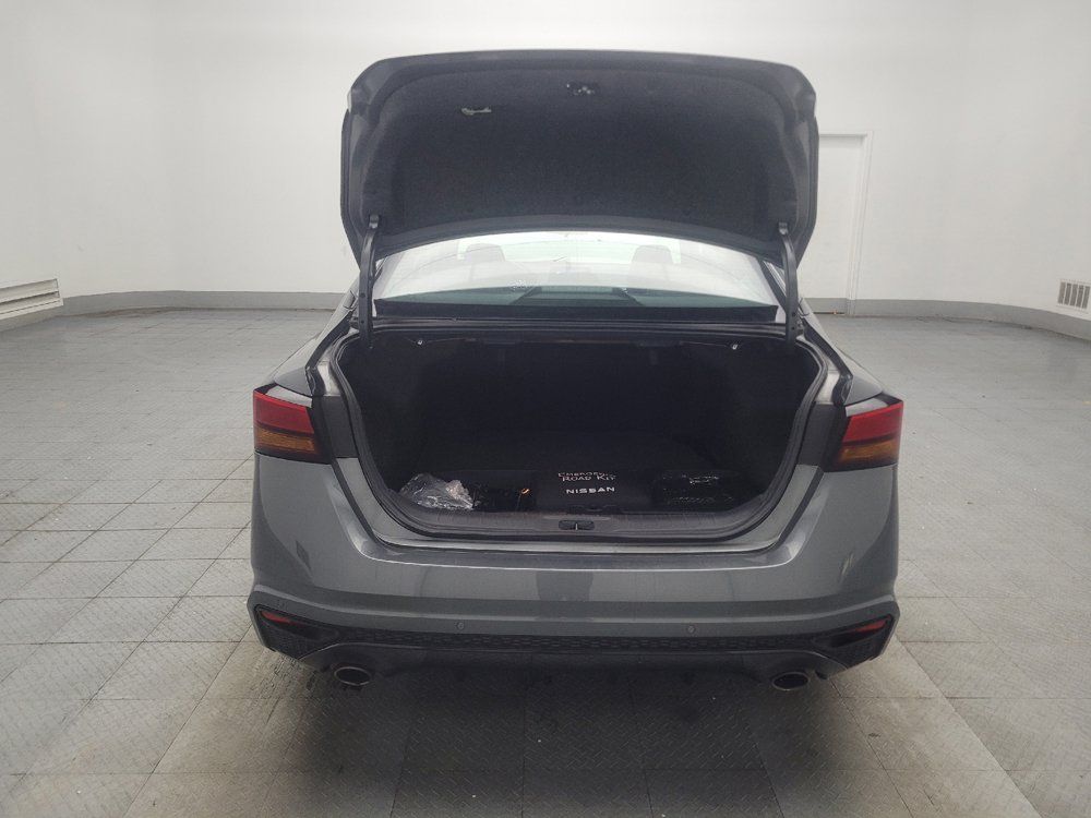 Used 2025 Nissan Altima 2.5 SR FWD image 29