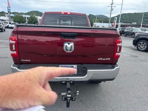 Used 2024 RAM 2500 Tradesman w/ Chrome Appearance Group AWD/4WD image 10