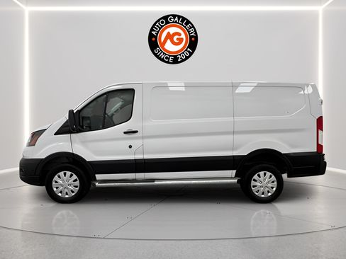 Used 2025 Ford Transit 250 Low Roof w/ Exterior Upgrade Package RWD image 6