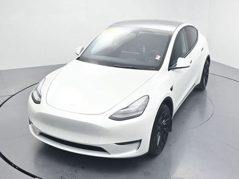 Used 2021 Tesla Model Y Long Range AWD/4WD image 41