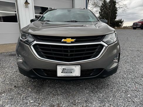 Used 2018 Chevrolet Equinox LT w/ Sun & Infotainment Package image 3