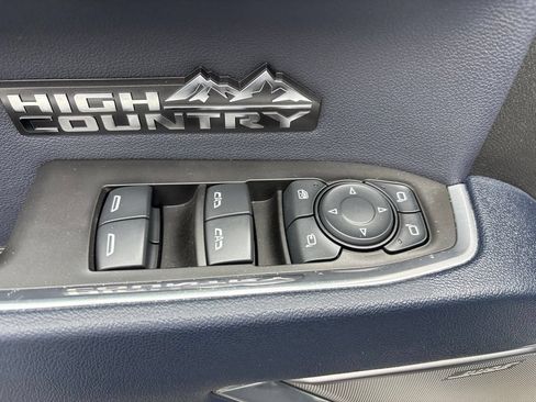 Used 2024 Chevrolet Silverado 1500 High Country w/ Technology Package AWD/4WD image 30