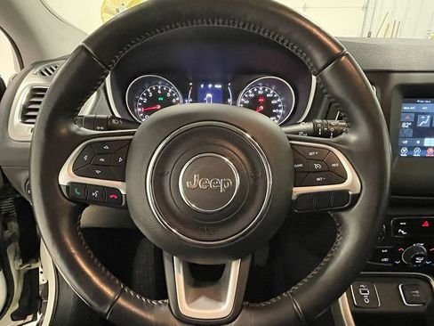 Used 2019 Jeep Compass Latitude w/ Safety & Security Group image 29