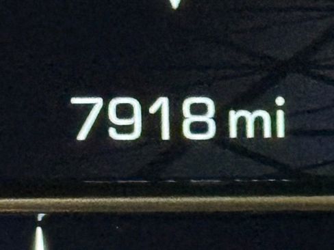 Used 2024 GMC Sierra 1500 SLT w/ SLT Convenience Package image 24