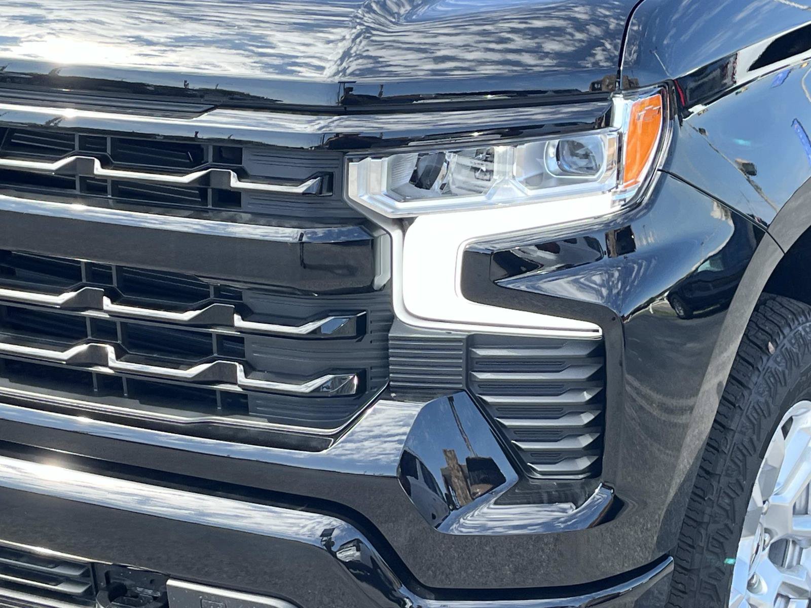 New 2026 Chevrolet Silverado 1500 RST w/ Z71 Off-Road Package AWD/4WD image 12