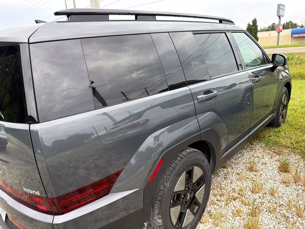 Used 2025 Hyundai Santa Fe SEL FWD image 8
