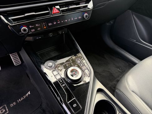 Certified 2023 Kia Niro Wave FWD image 13