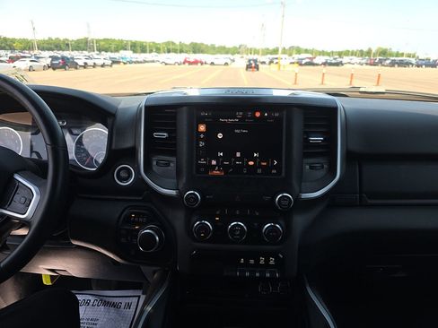Used 2023 RAM 1500 Big Horn AWD/4WD image 7