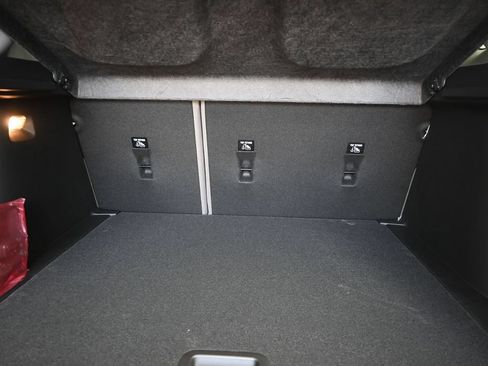 New 2026 Chevrolet Trax ACTIV w/ Sunroof Package FWD image 17