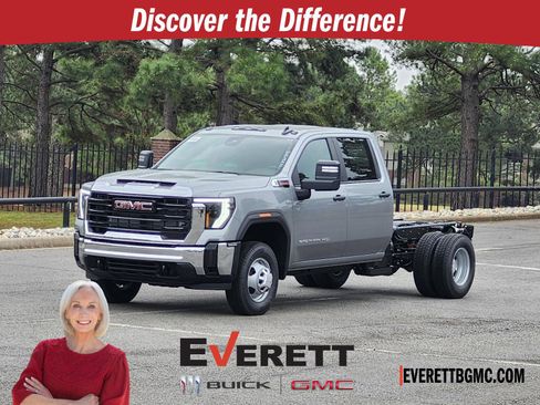 New 2026 GMC Sierra 3500 Pro w/ Convenience Package AWD/4WD image 1