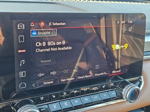 Used 2024 GMC Canyon AT4 w/ AT4 Premium Package AWD/4WD image 26