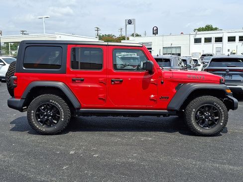 Used 2021 Jeep Wrangler Unlimited Sport AWD/4WD image 7