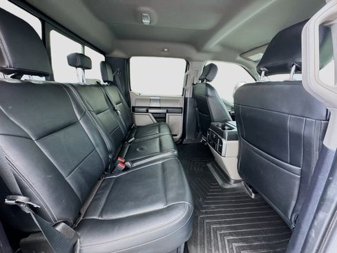 Used 2021 Ford F250 XLT w/ XLT Premium Package image 18