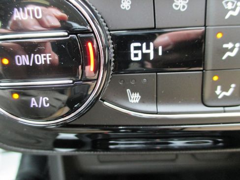 Used 2023 Buick Encore GX Select AWD/4WD image 21