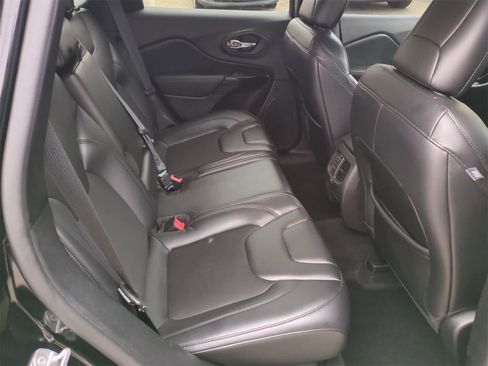 Certified 2020 Jeep Cherokee Latitude Plus image 20