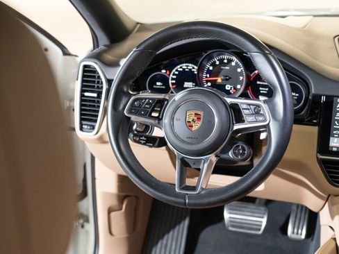 Certified 2021 Porsche Cayenne S AWD/4WD image 27