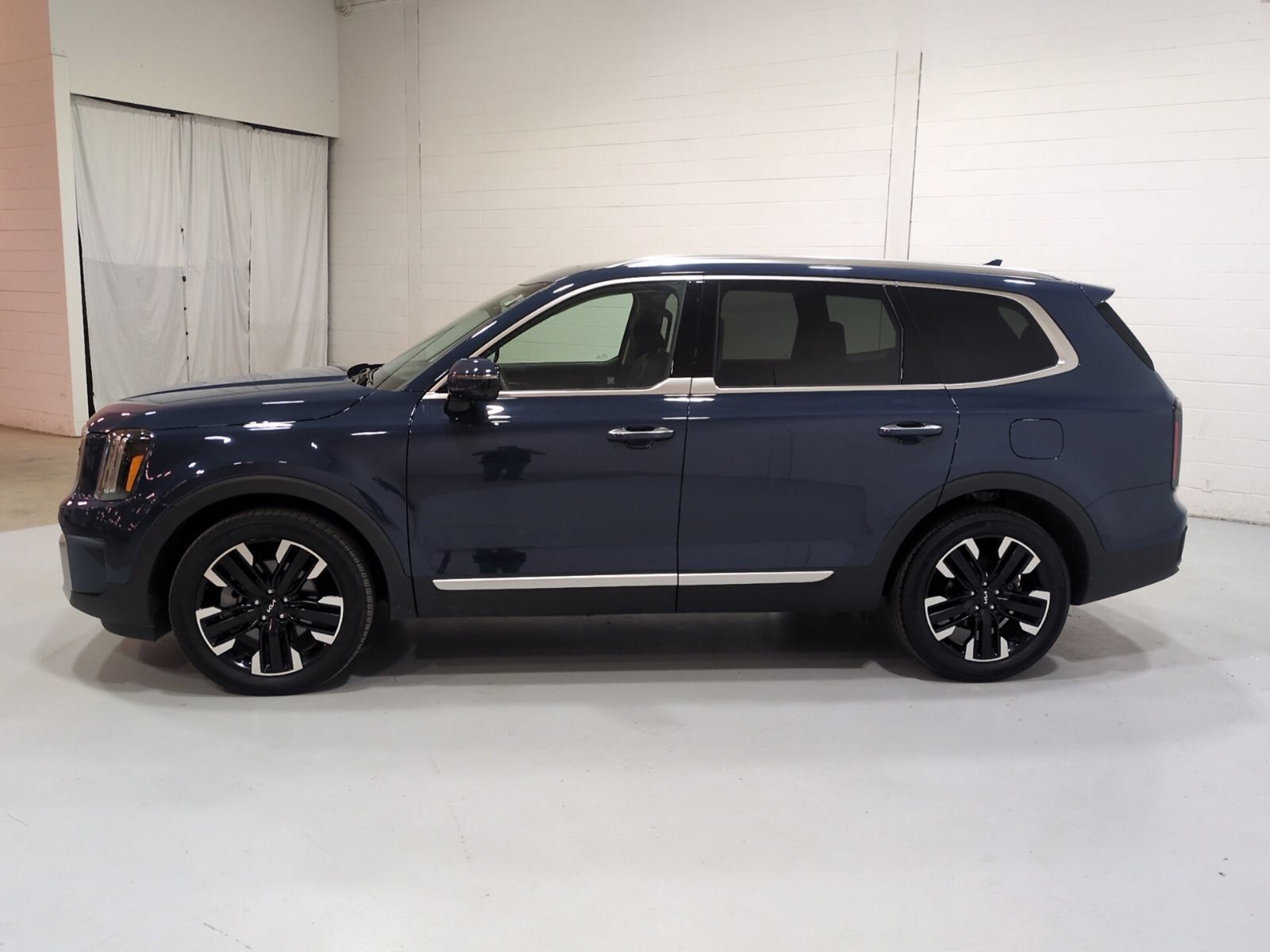 Certified 2024 Kia Telluride SX Prestige AWD/4WD image 6