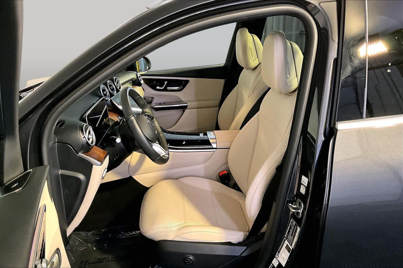 Certified 2026 Mercedes-Benz GLC 300 4MATIC image 9