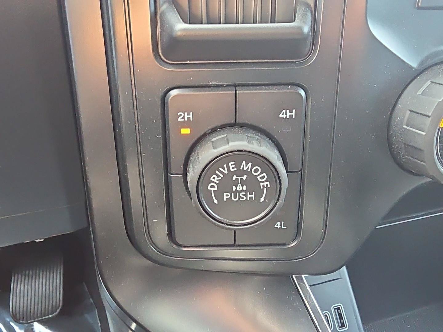 Used 2025 Ford F150 STX w/ Equipment Group 200A AWD/4WD image 27