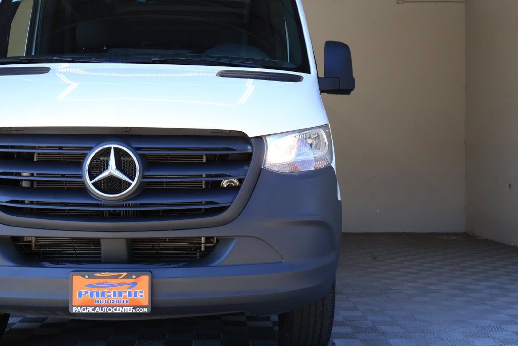 Used 2023 Mercedes-Benz Sprinter 2500 image 5