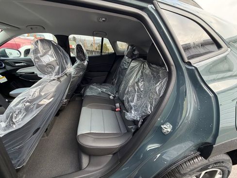 New 2026 Chevrolet Trax LT w/ LT Convenience Package image 10