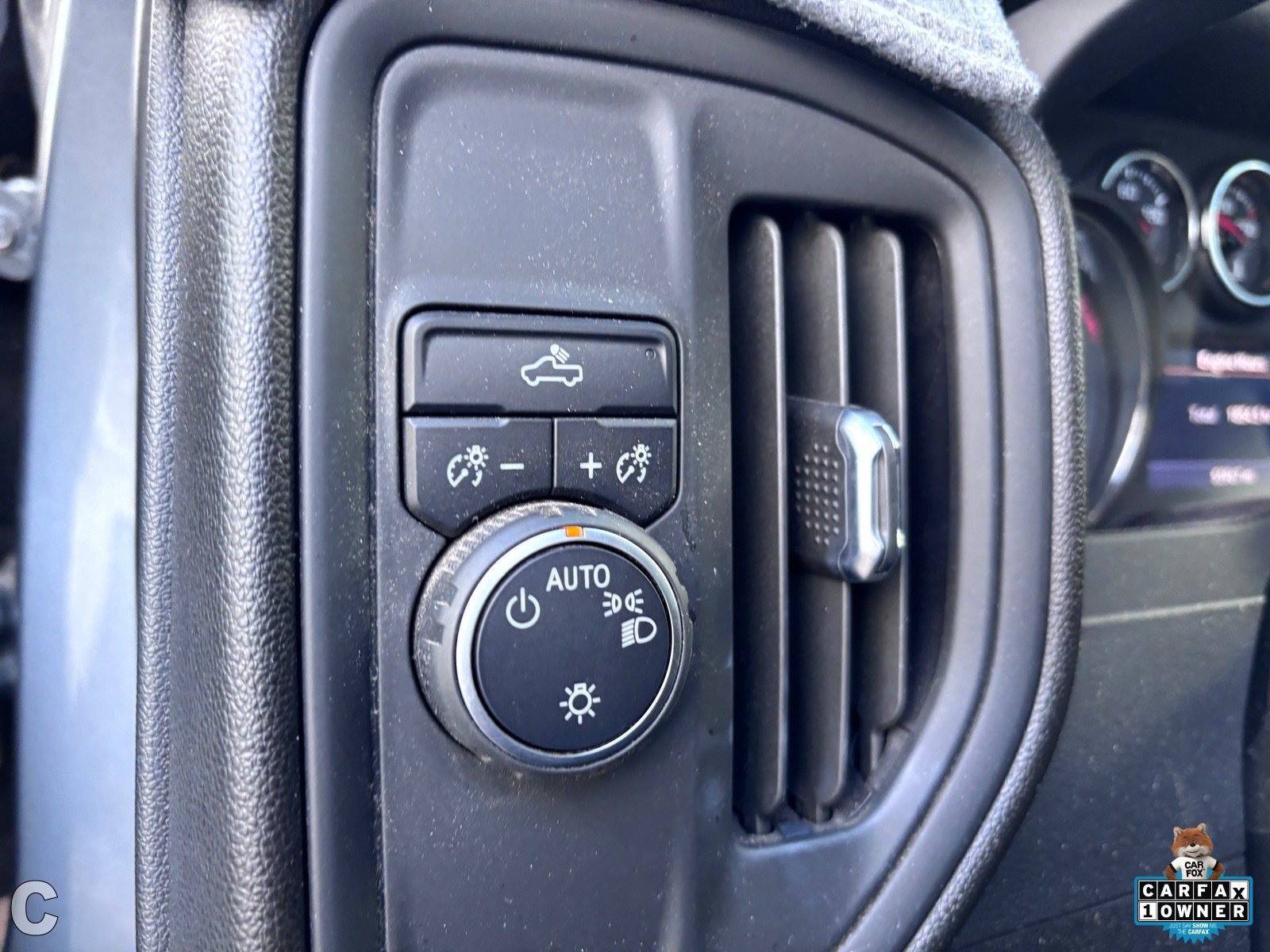 Used 2021 Chevrolet Silverado 1500 Custom w/ Safety Confidence Package RWD image 15